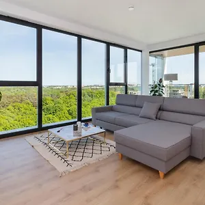 https://tarasy-batyku-apartments-parking-balcony-by-renters.sopothotels.com